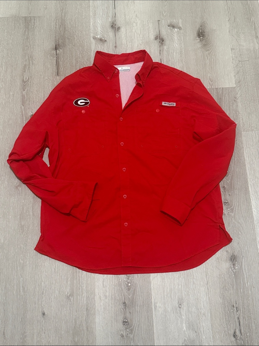 Columbia Men's Red Long-Sleeve Fishing Shirt Jacket with Georgia (UGA) Patch
